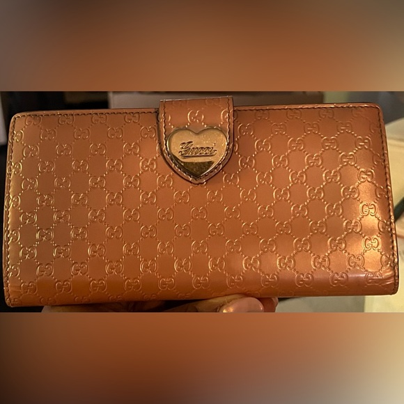 GUCCI Shine Rose Beige Guccissima Patent Leather Wallet - Picture 2 of 16